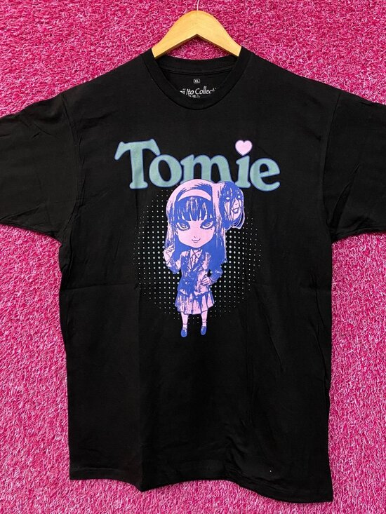 Junji Ito Tomie Horror Manga T-Shirt Extra Large - Picture 1 of 4